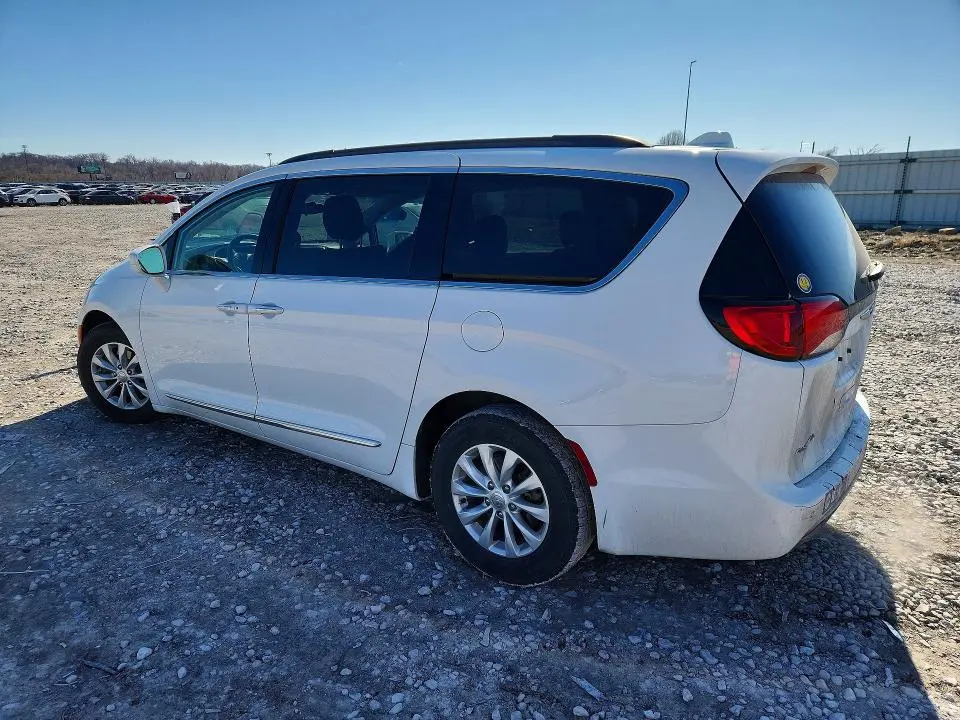 2017 CHRYSLER PACIFICA TOURING L  