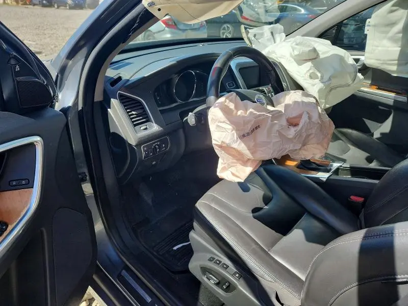 2017 VOLVO XC60 T5 INSCRIPTION  