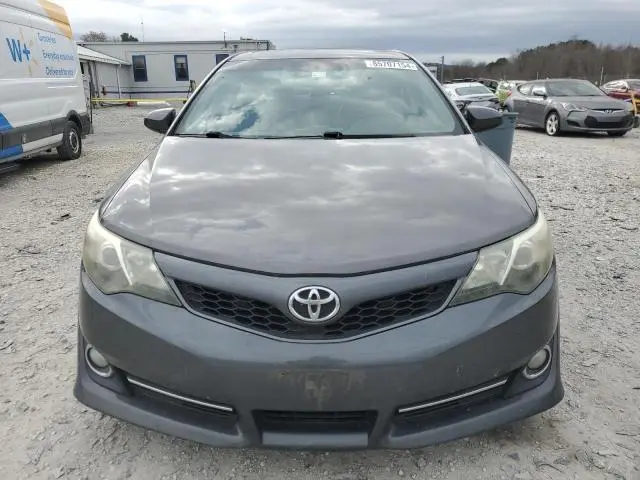 2014 TOYOTA CAMRY SE  