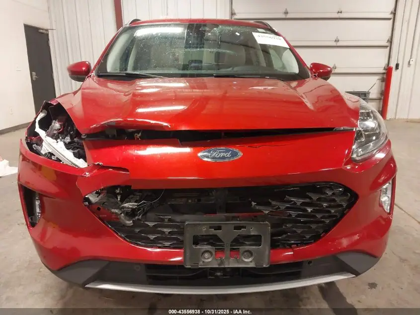 2022 FORD ESCAPE TITANIUM