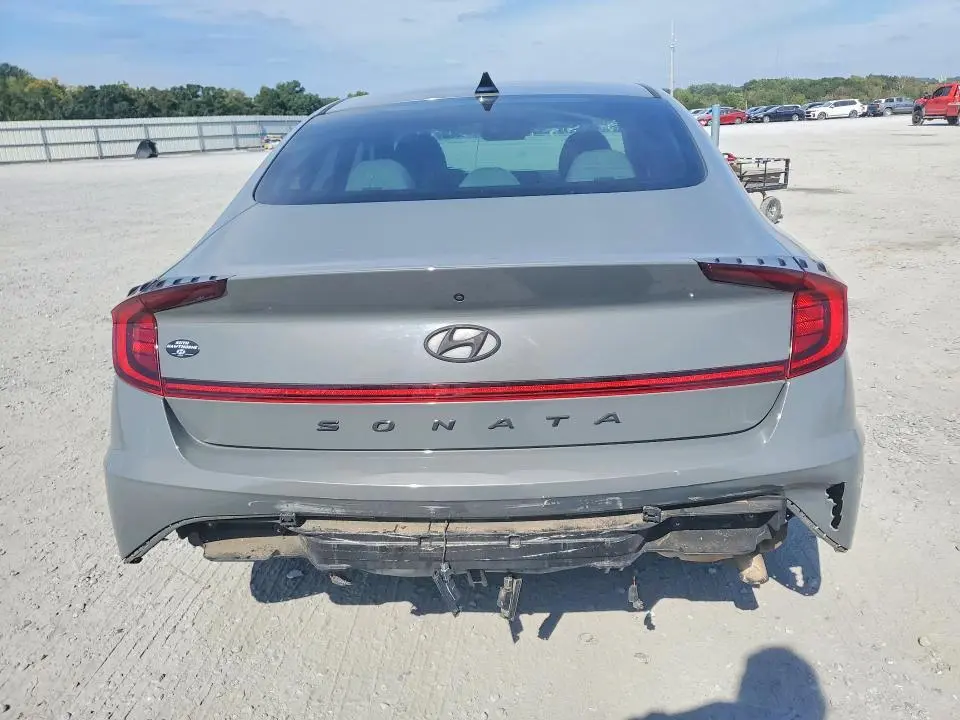 2020 HYUNDAI SONATA SE  
