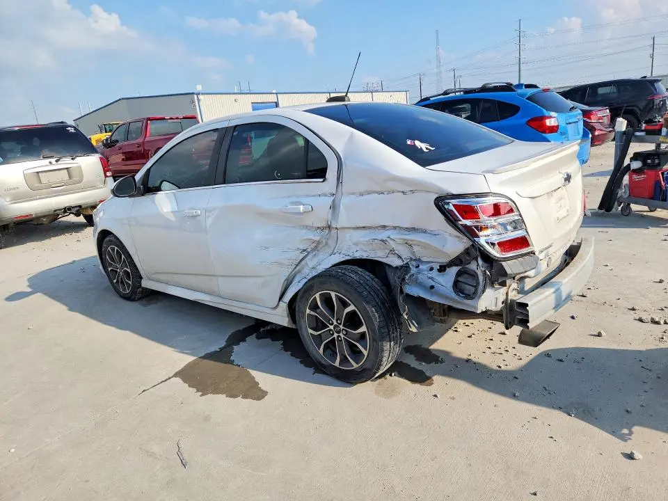 2019 CHEVROLET SONIC LT  