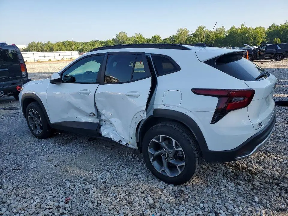 2025 CHEVROLET TRAX LT   