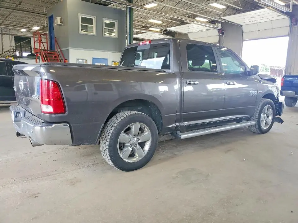 2018 RAM 1500 SLT  
