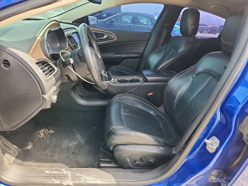 2015 CHRYSLER 200 C  