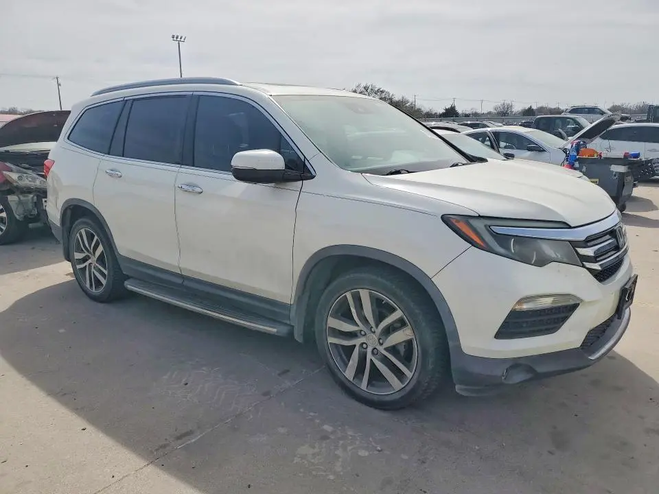 2017 HONDA PILOT ELITE  