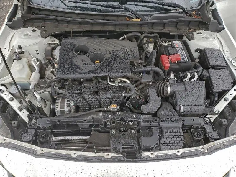 2022 NISSAN ALTIMA SR  