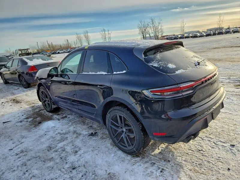 2023 PORSCHE MACAN BASE  