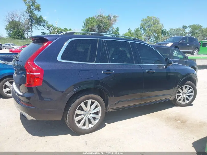 2016 VOLVO XC90 T6 MOMENTUM