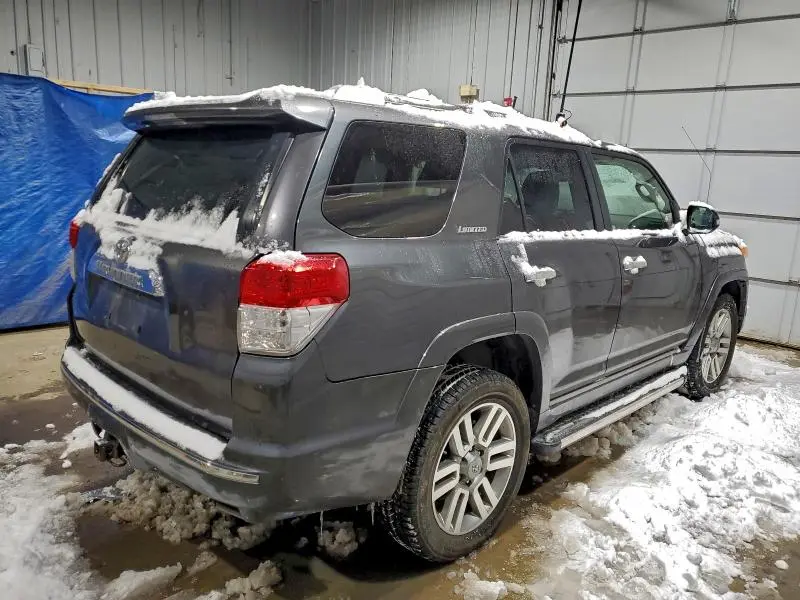 2011 TOYOTA 4RUNNER SR5  