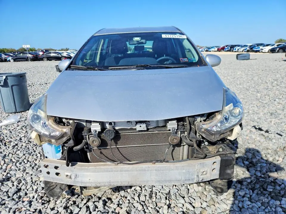 2017 TOYOTA PRIUS V THREE  