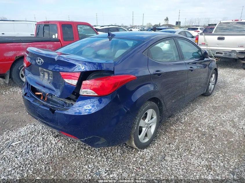 2013 HYUNDAI ELANTRA GLS