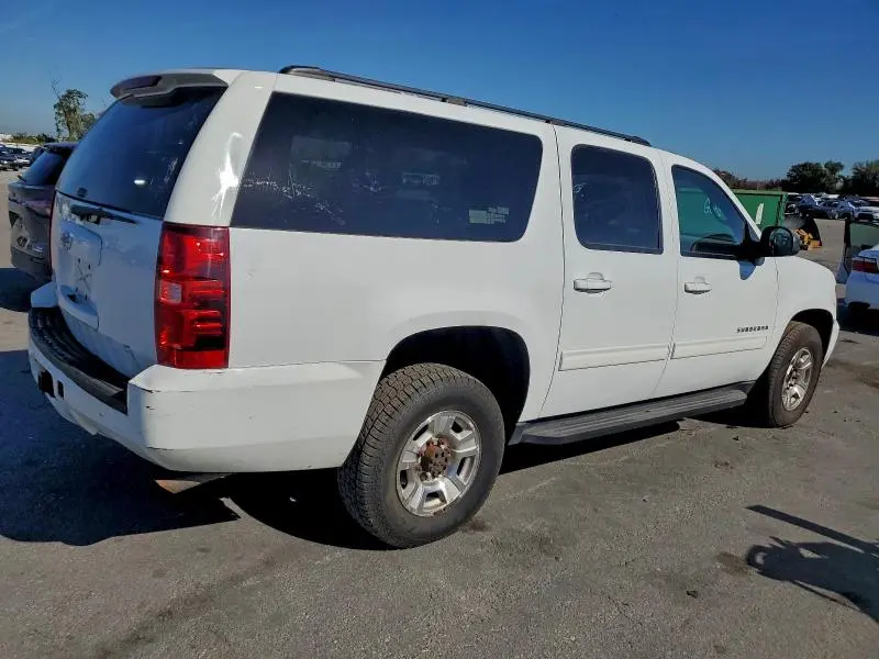 2011 CHEVROLET SUBURBAN K2500 LS  