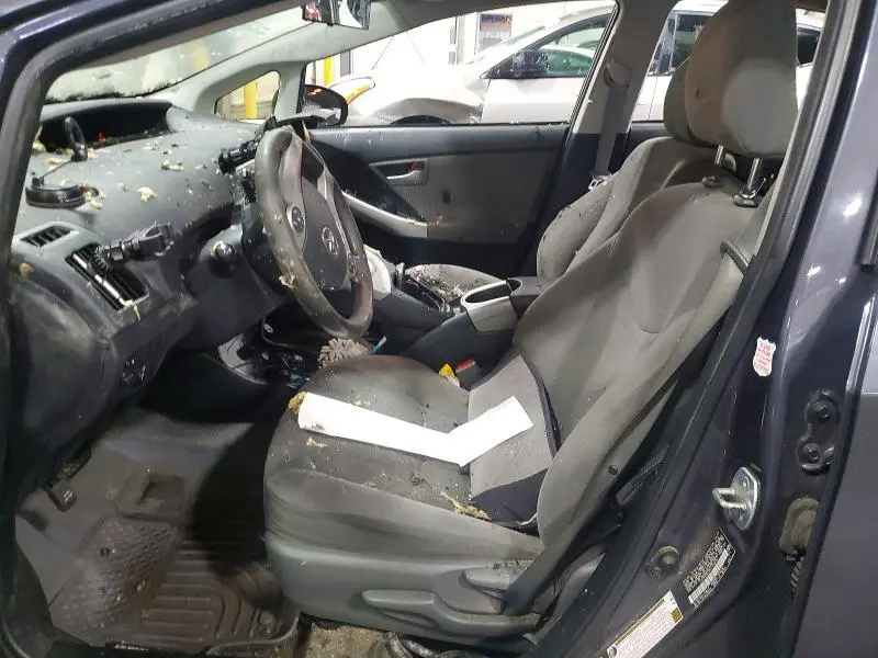 2014 TOYOTA PRIUS TWO  