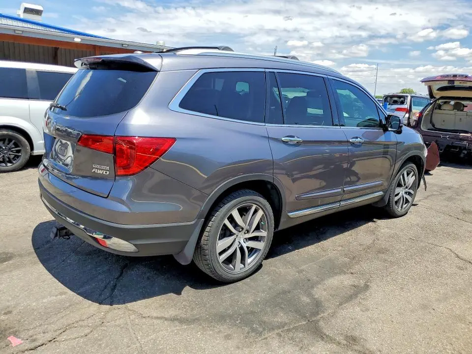 2016 HONDA PILOT TOURING  