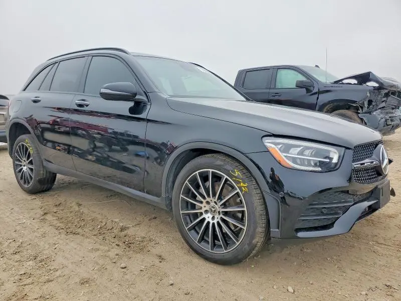 2021 MERCEDES-BENZ GLC 300  