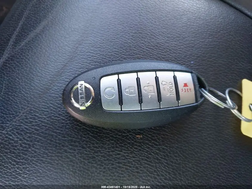 2019 NISSAN PATHFINDER SL