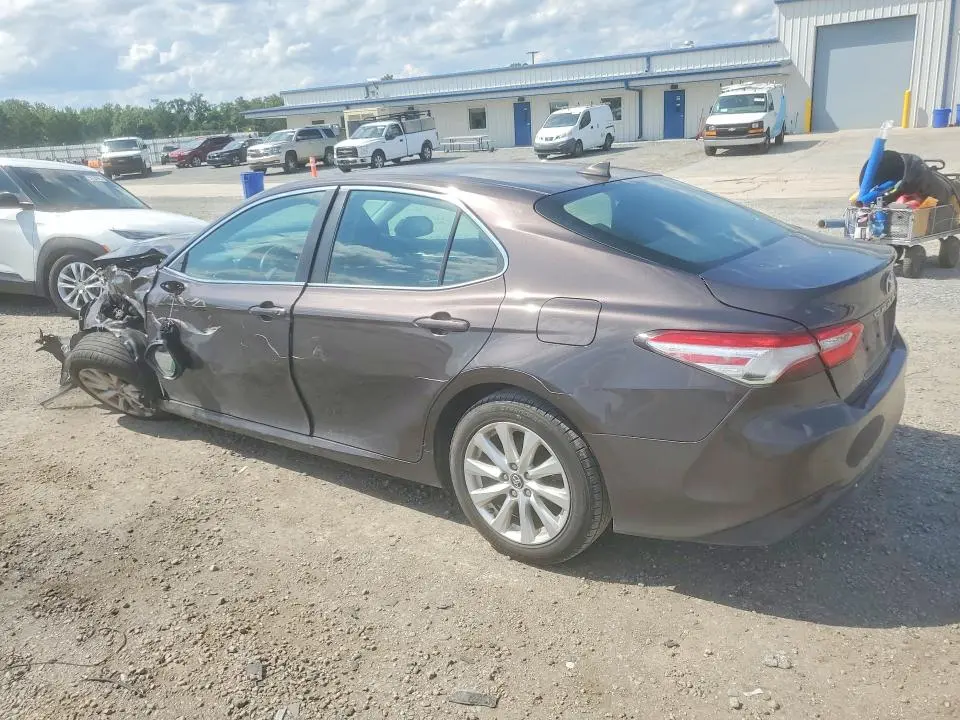 2020 TOYOTA CAMRY LE  