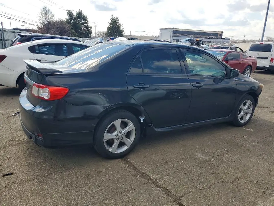 2013 TOYOTA COROLLA S  