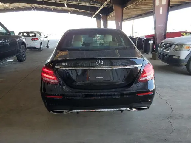 2019 MERCEDES-BENZ E 300  