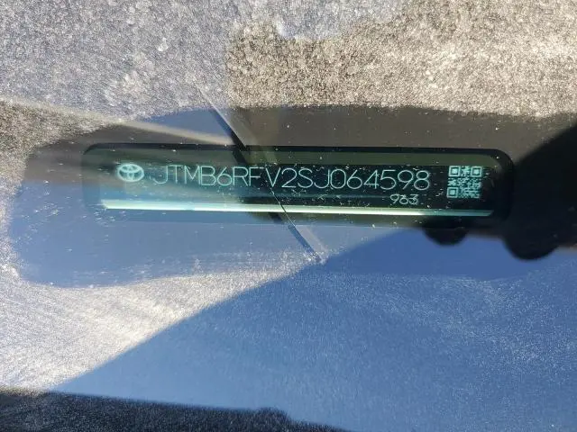 2025 TOYOTA RAV4 XLE PREMIUM  