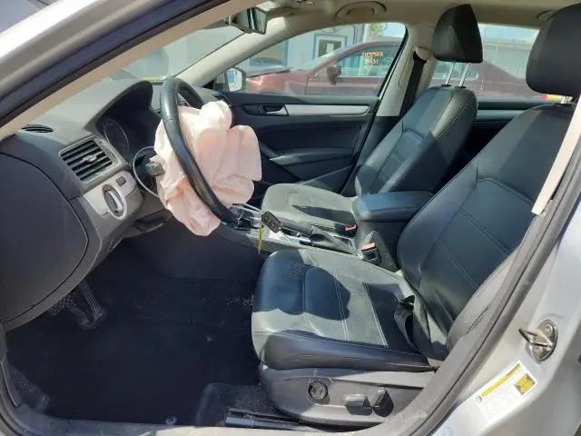 2013 VOLKSWAGEN PASSAT SE