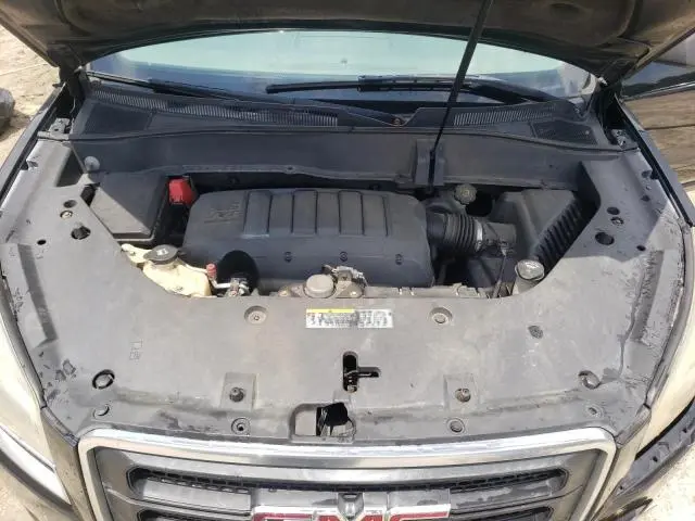 2013 GMC ACADIA SLE  