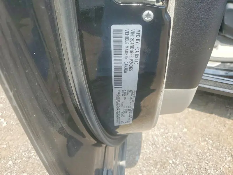 2020 CHRYSLER PACIFICA LIMITED  