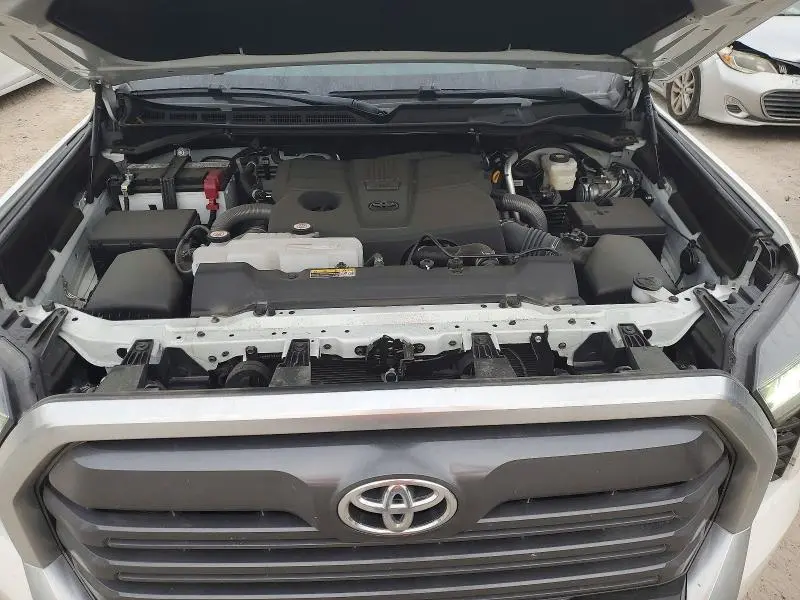 2026 TOYOTA TUNDRA CREWMAX LIMITED  