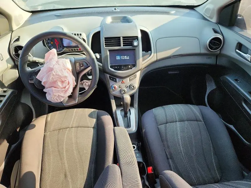 2015 CHEVROLET SONIC LT  