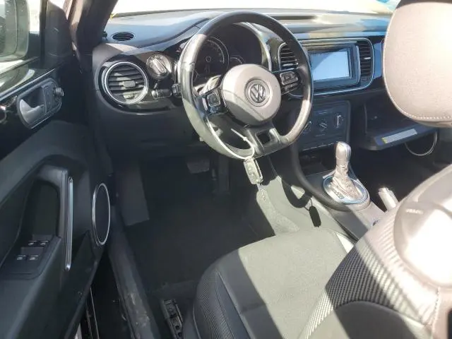 2016 VOLKSWAGEN BEETLE S/SE  