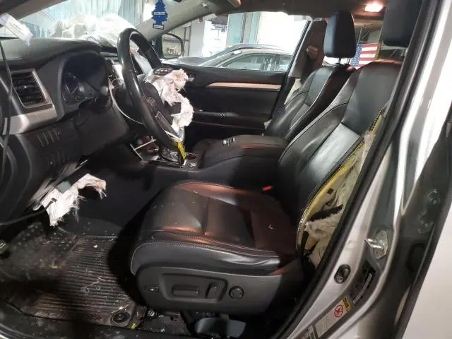 2015 TOYOTA HIGHLANDER XLE  