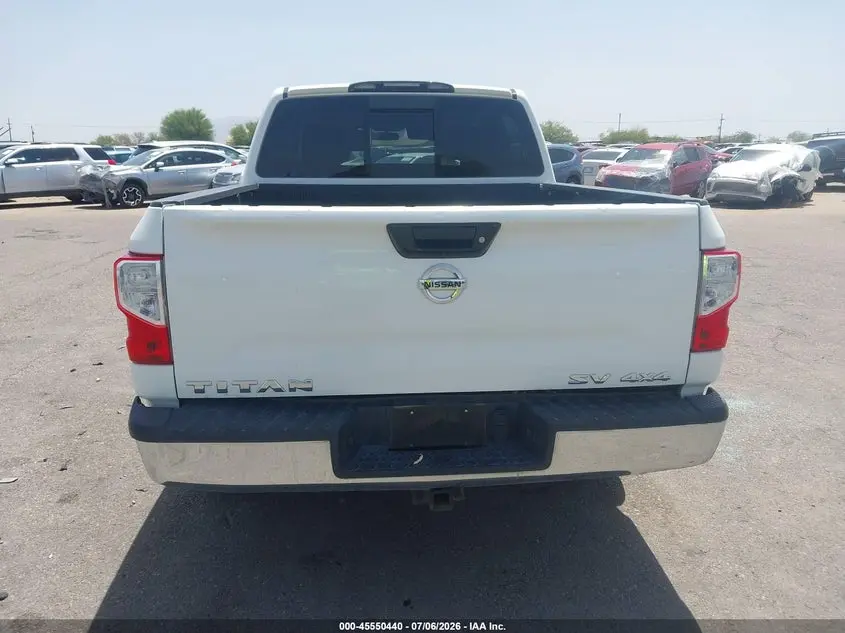 2018 NISSAN TITAN SV