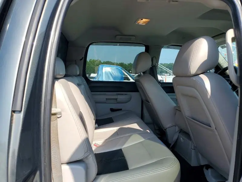 2011 CHEVROLET SILVERADO C1500 LT  
