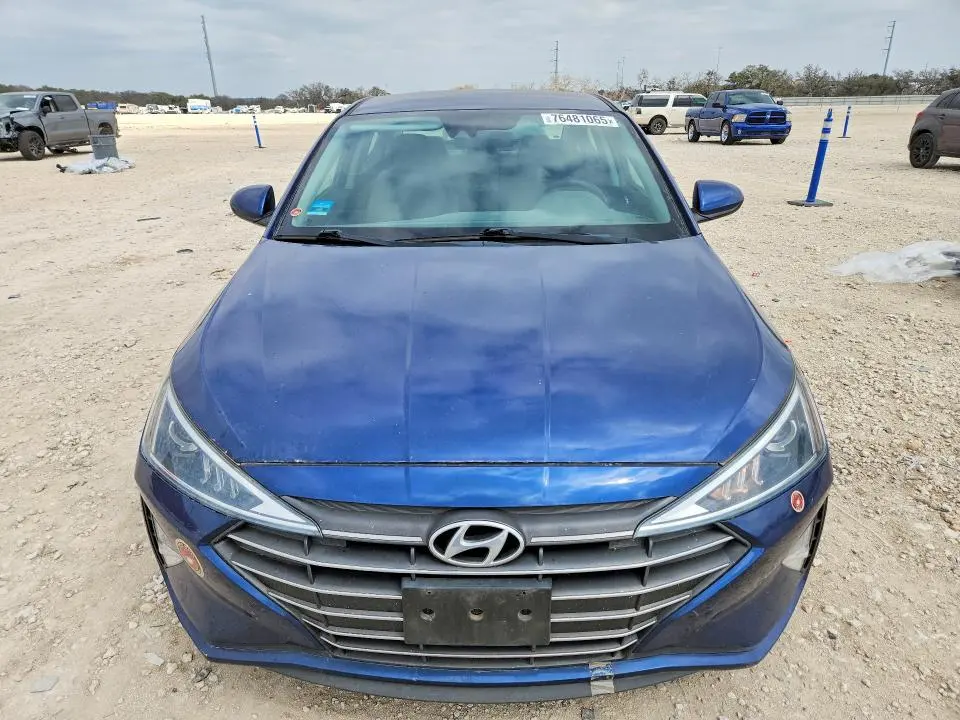 2020 HYUNDAI ELANTRA SEL  