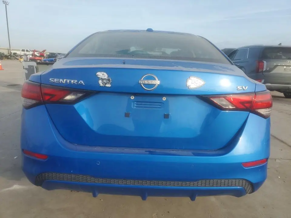 2024 NISSAN SENTRA SV  