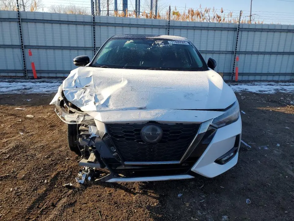 2022 NISSAN SENTRA SR  