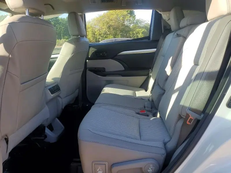 2014 TOYOTA HIGHLANDER LE PLUS  
