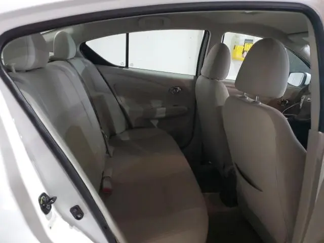 2015 NISSAN VERSA S  