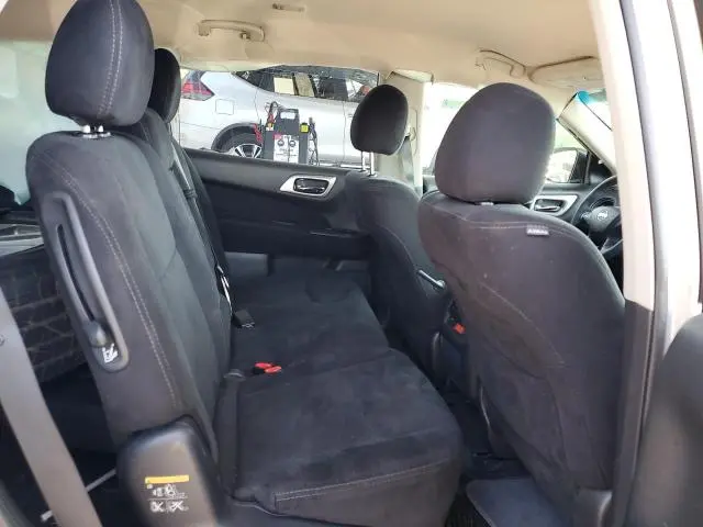 2016 NISSAN PATHFINDER S  