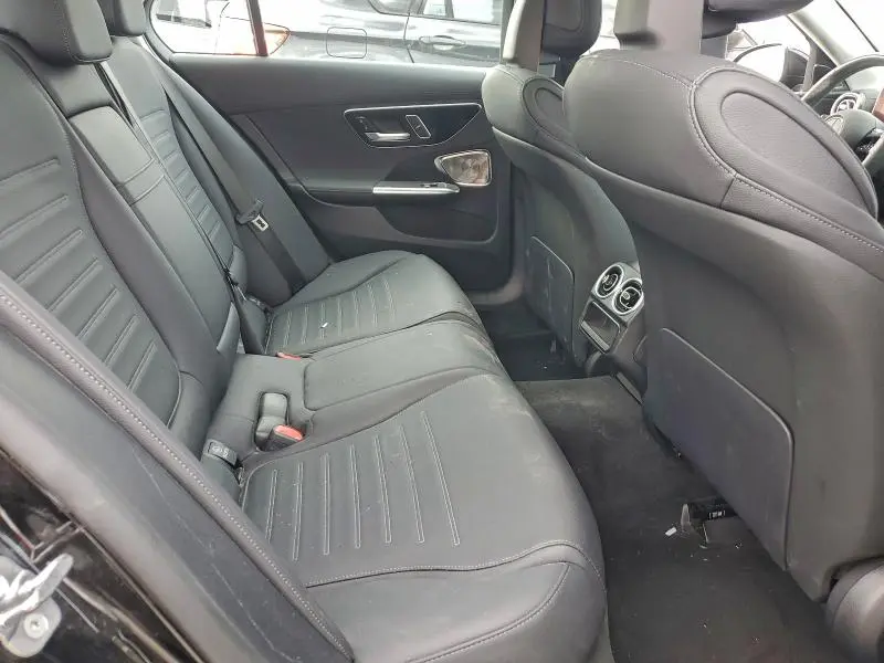 2024 MERCEDES-BENZ C 300  