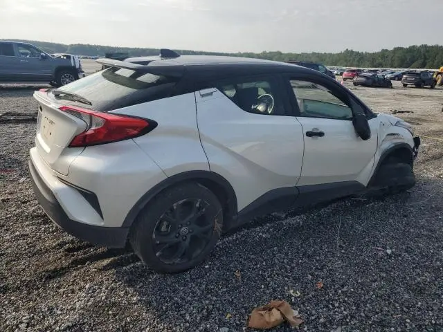 2022 TOYOTA C-HR XLE  