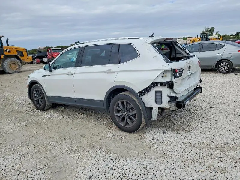 2022 VOLKSWAGEN TIGUAN SE  