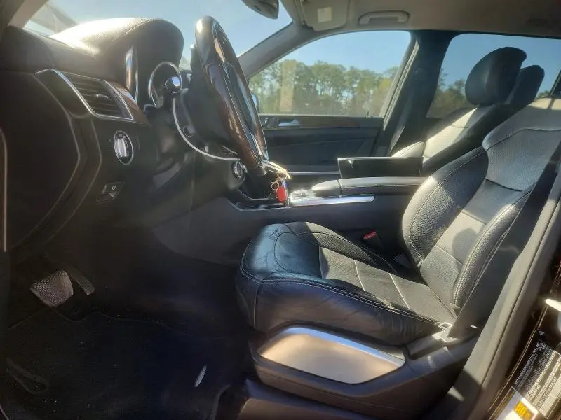 2015 MERCEDES-BENZ GL 550 4MATIC  