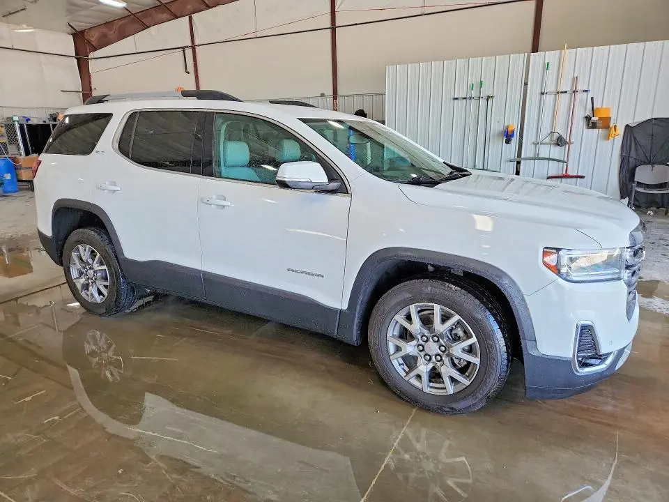 2021 GMC ACADIA SLT  
