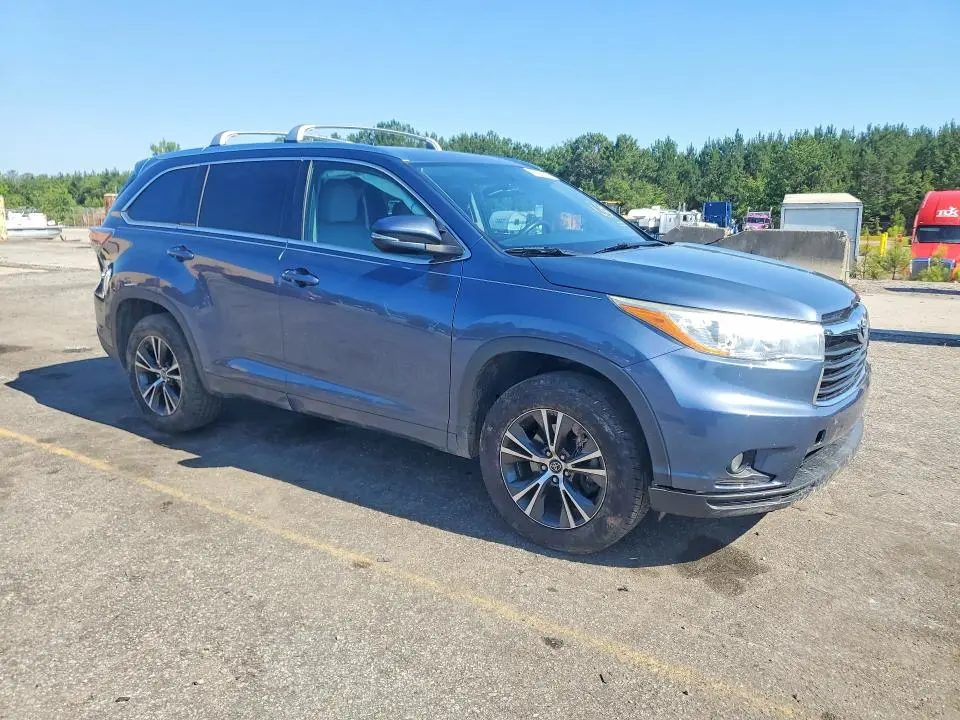 2016 TOYOTA HIGHLANDER XLE  