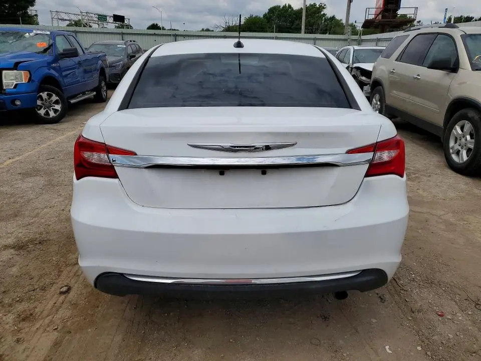 2014 CHRYSLER 200 LX  