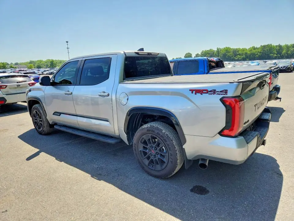 2024 TOYOTA TUNDRA PLATINUM  