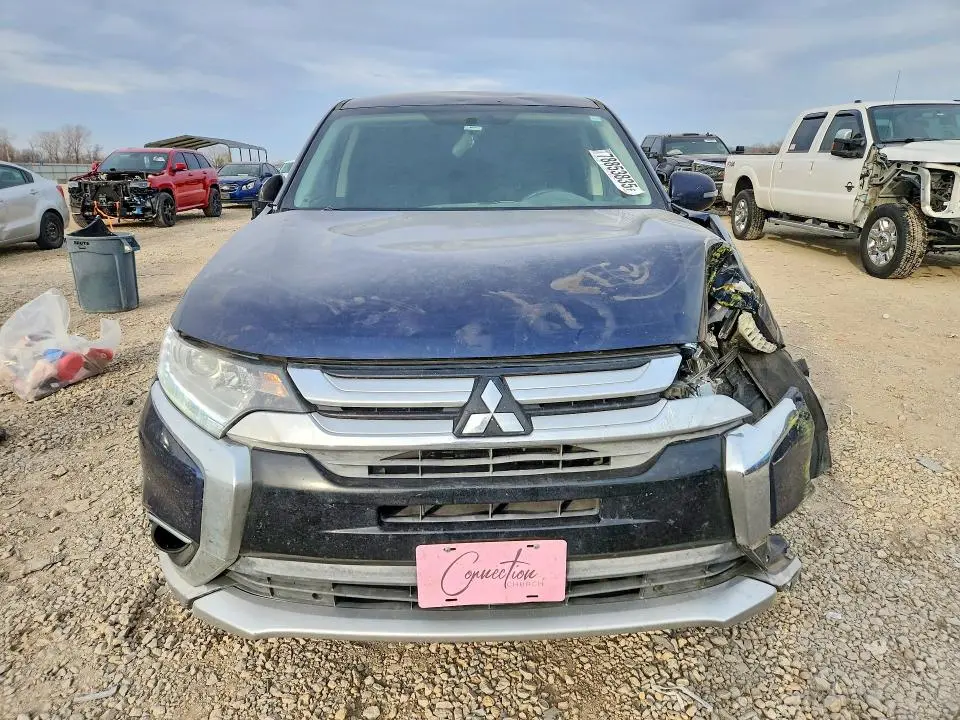 2017 MITSUBISHI OUTLANDER SE  