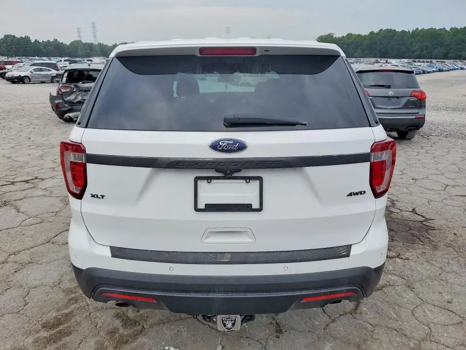 2017 FORD EXPLORER XLT  